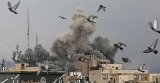 যুক্তরাষ্ট্র ও ইসরাইলের লক্ষ্যবস্তুতে ৩৪তম দফা হামলার দাবি আইআরজিসির